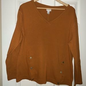 Mustard Yellow/Orange top w button detail.